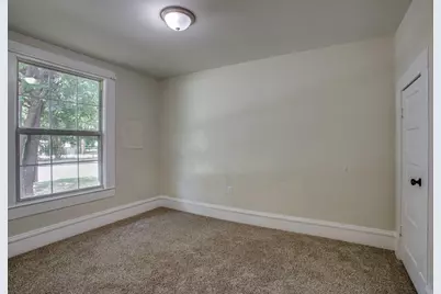 301 Madison Street, Cleburne, TX 76033 - Photo 23