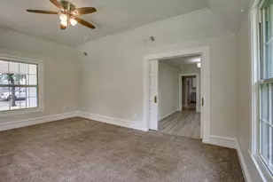 301 Madison St, Cleburne, TX 76033 - Photo 11