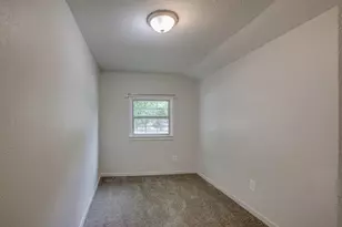 301 Madison St, Cleburne, TX 76033 - Photo 25