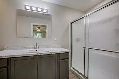 301 Madison Street, Cleburne, TX 76033 - Photo 21
