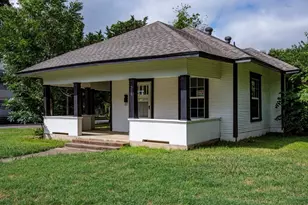 301 Madison St, Cleburne, TX 76033 - Photo 3