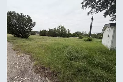 4231 Cottonwood Drive, Granbury, TX 76048 - Photo 3