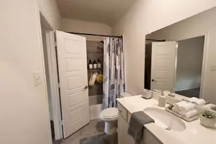 2434 Klamath Dr, Lewisville, TX 75056 - Photo 7