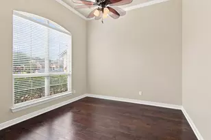 1819 Park Highland Way, Arlington, TX 76012 - Photo 5