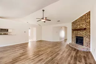 314 Sandlewood Ln, Euless, TX 76039 - Photo 5