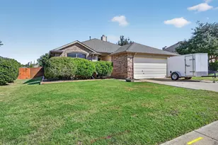 2103 Meadowview Dr, Corinth, TX 76210 - Photo 3