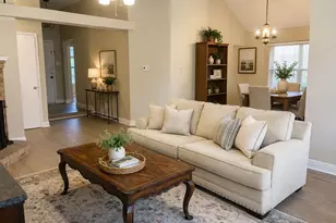 2103 Meadowview Dr, Corinth, TX 76210 - Photo 7