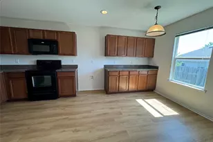 12728 Foxpaw Trail, Fort Worth, TX 76244 - Photo 11