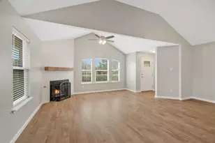 306 Crowe Dr, Euless, TX 76040 - Photo 5