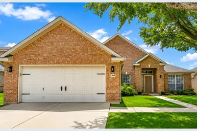 5304 Fox Run Drive, Watauga, TX 76137 - Photo 1
