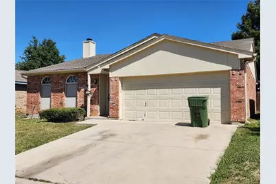 607 Hollyberry Drive, Mansfield, TX 76063 - Photo 3