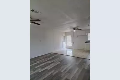432 Lorna Street, Burleson, TX 76028 - Photo 5