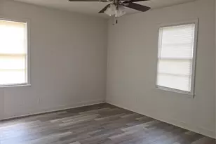 432 Lorna St, Burleson, TX 76028 - Photo 7