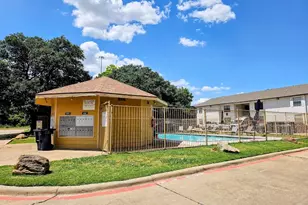 5821 Marvin Loving Dr, Garland, TX 75043 - Photo 39
