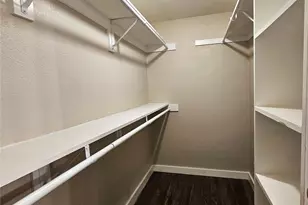 5821 Marvin Loving Dr, Garland, TX 75043 - Photo 21
