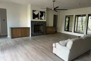 1136 Queen Elizabeth Dr, Waco, TX 76657 - Photo 5