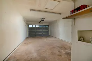 6410 Springfield Dr, Arlington, TX 76016 - Photo 35