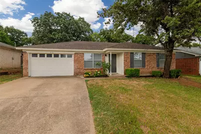 6410 Springfield Drive, Arlington, TX 76016 - Photo 3