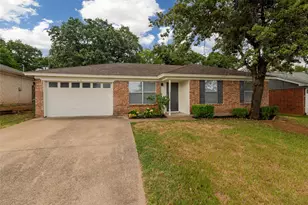 6410 Springfield Dr, Arlington, TX 76016 - Photo 3