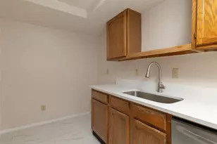 6410 Springfield Dr, Arlington, TX 76016 - Photo 21