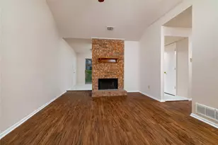 6410 Springfield Dr, Arlington, TX 76016 - Photo 7
