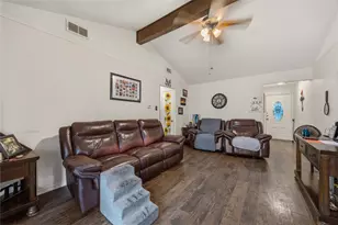 636 Sue Ann Ln, Burleson, TX 76028 - Photo 9