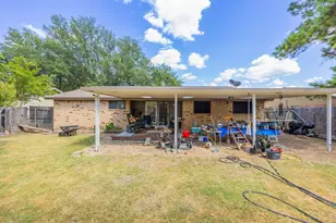 636 Sue Ann Ln, Burleson, TX 76028 - Photo 23