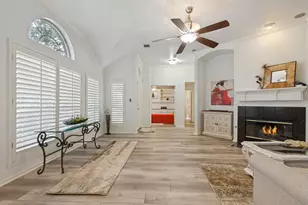 6800 Forest Hills Dr, Plano, TX 75023 - Photo 5