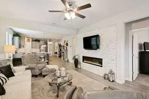 1837 Ruffian Rd, Granbury, TX 76049 - Photo 9