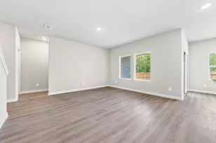 180 Teton St, Greenville, TX 75402 - Photo 11