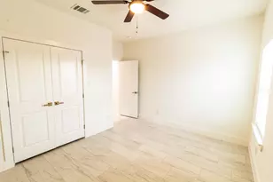 536 Highview Ct, Godley, TX 76044 - Photo 11
