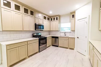 536 Highview Court, Godley, TX 76044 - Photo 7