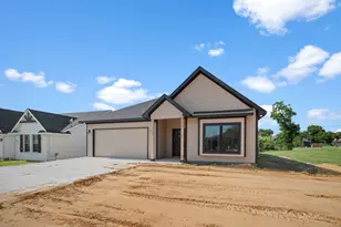 711 A D Mosley St, Ferris, TX 75125 - Photo 27