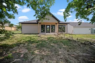 711 A D Mosley St, Ferris, TX 75125 - Photo 31