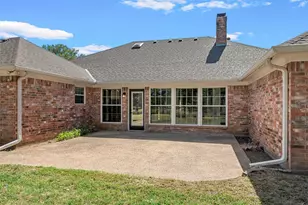 108 Spring Creek St, Lacy Lakeview, TX 76705 - Photo 29