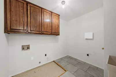 108 Spring Creek Street, Lacy Lakeview, TX 76705 - Photo 25