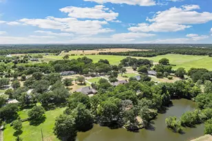 108 Spring Creek St, Lacy Lakeview, TX 76705 - Photo 33