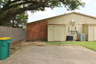 405 Pogue St, Cedar Hill, TX 75104 - Photo 13