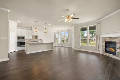 1089 Mickelson Drive, Granbury, TX 76048 - Photo 11