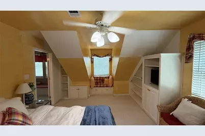 407 S Lakewood Circle, Lake Bridgeport, TX 76426 - Photo 25
