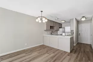 7429 Kingswood Dr, Fort Worth, TX 76133 - Photo 3
