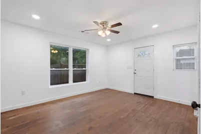 1831 Alabama Avenue, Dallas, TX 75216 - Photo 13