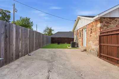 1831 Alabama Avenue, Dallas, TX 75216 - Photo 15