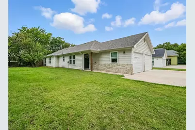 910 N Throckmorton #910, Sherman, TX 75090 - Photo 1