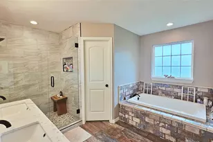 221 S Ave C, Point, TX 75472 - Photo 11