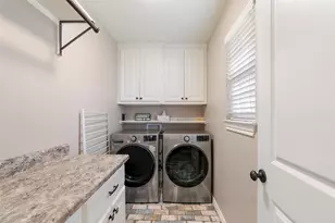 221 S Ave C, Point, TX 75472 - Photo 25