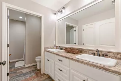 221 S Avenue C, Point, TX 75472 - Photo 17