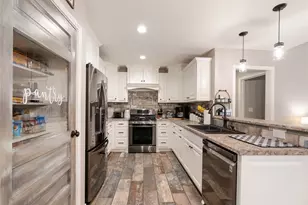 221 S Ave C, Point, TX 75472 - Photo 5