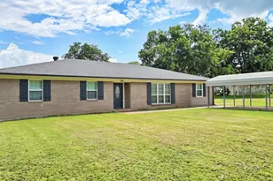 221 S Ave C, Point, TX 75472 - Photo 1