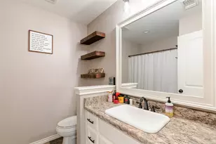 221 S Ave C, Point, TX 75472 - Photo 23
